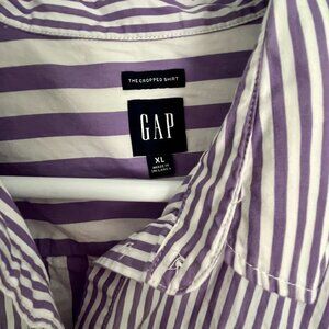 GAP "the cropped shirt" women's button down